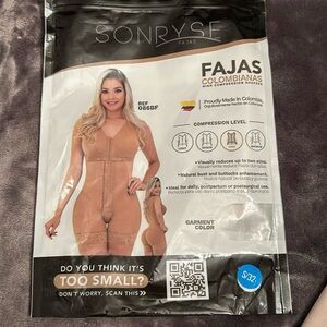 Size small Colombian faja